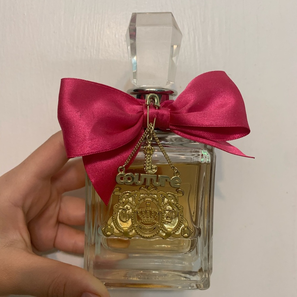 Viva La Juicy 3.4 oz perfume. Barely used!!!